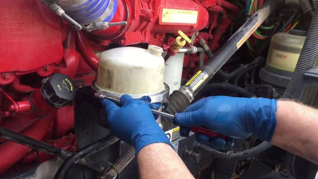 Changing the Power Steering Pump on a Kenworth T680: A Step-by-Step Guide