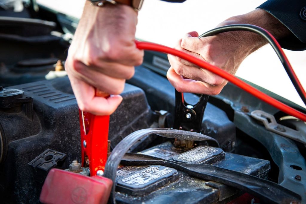 How to disconnect a car battery