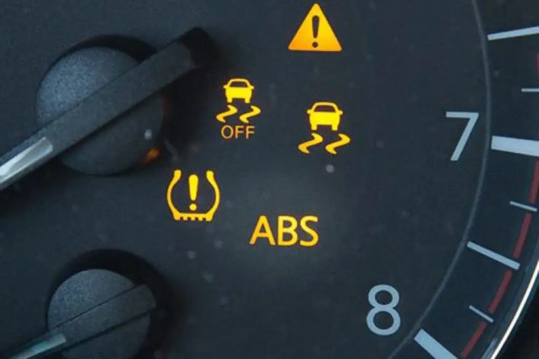 ABS Light on Car Dashboard: Guide to Diagnosis and Fixes - Vehicle Trade